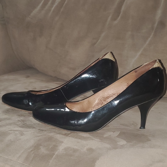 Roberto Vianni patent black leather pumps - Picture 8 of 10